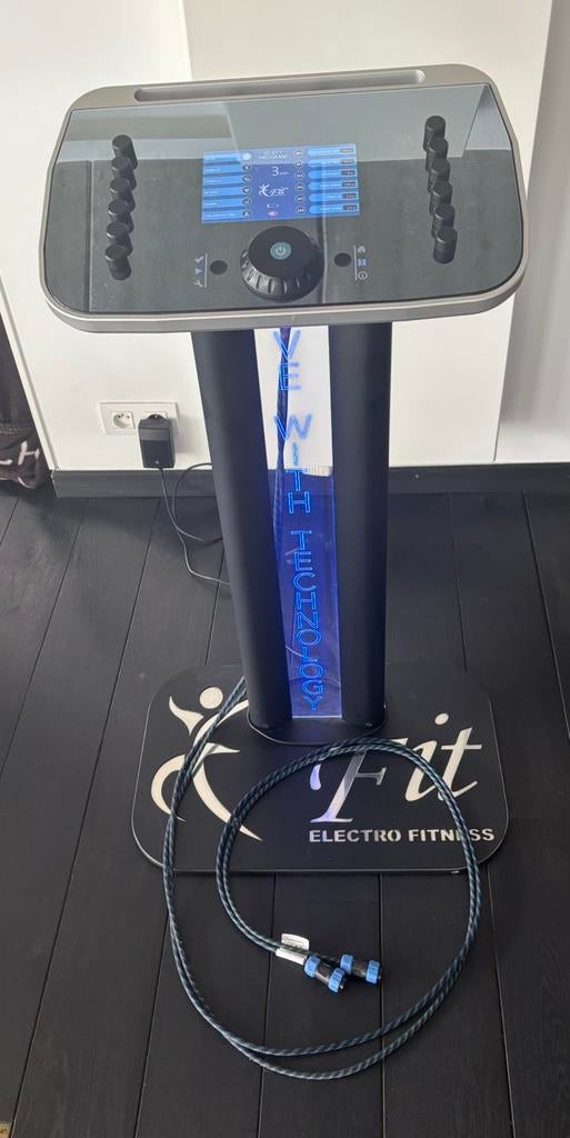 E-Fit apparaat met alle toebehoren, Sport en Fitness, Ophalen, Zo goed als nieuw, Benen, Overige typen