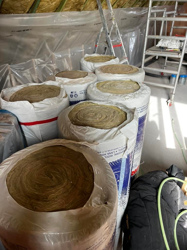 26,88m2 URSA HOMETEC 35 22cm dik, Doe-het-zelf en Bouw, Ophalen, Zo goed als nieuw