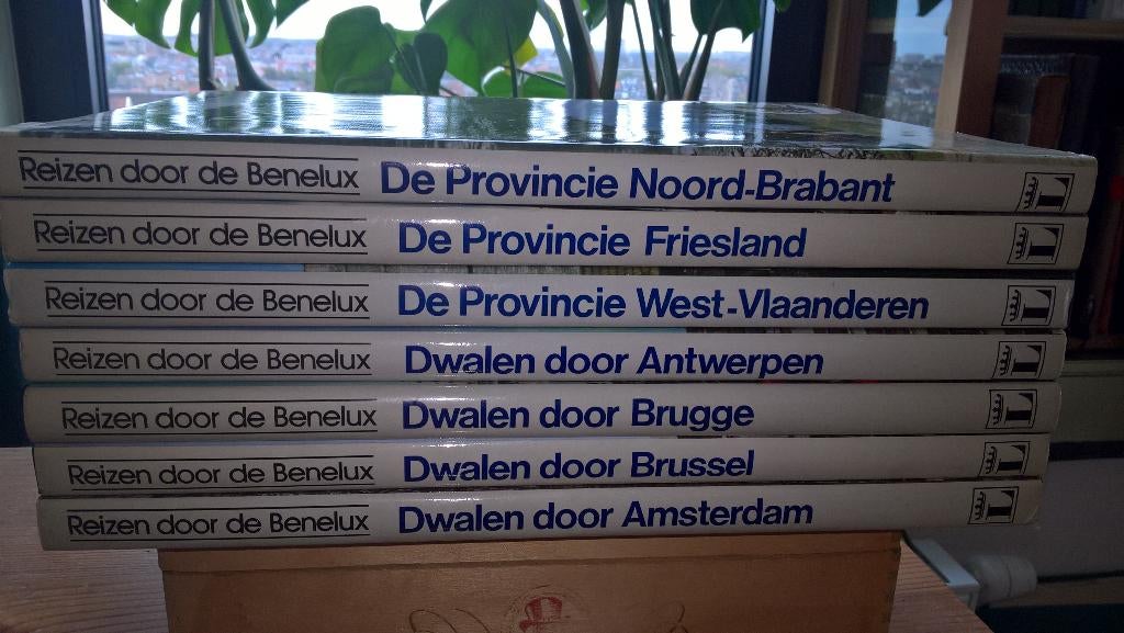 Reizen door de Benelux  uit te kiezen à €3, Boeken, Reisgidsen, Ophalen of Verzenden, Benelux