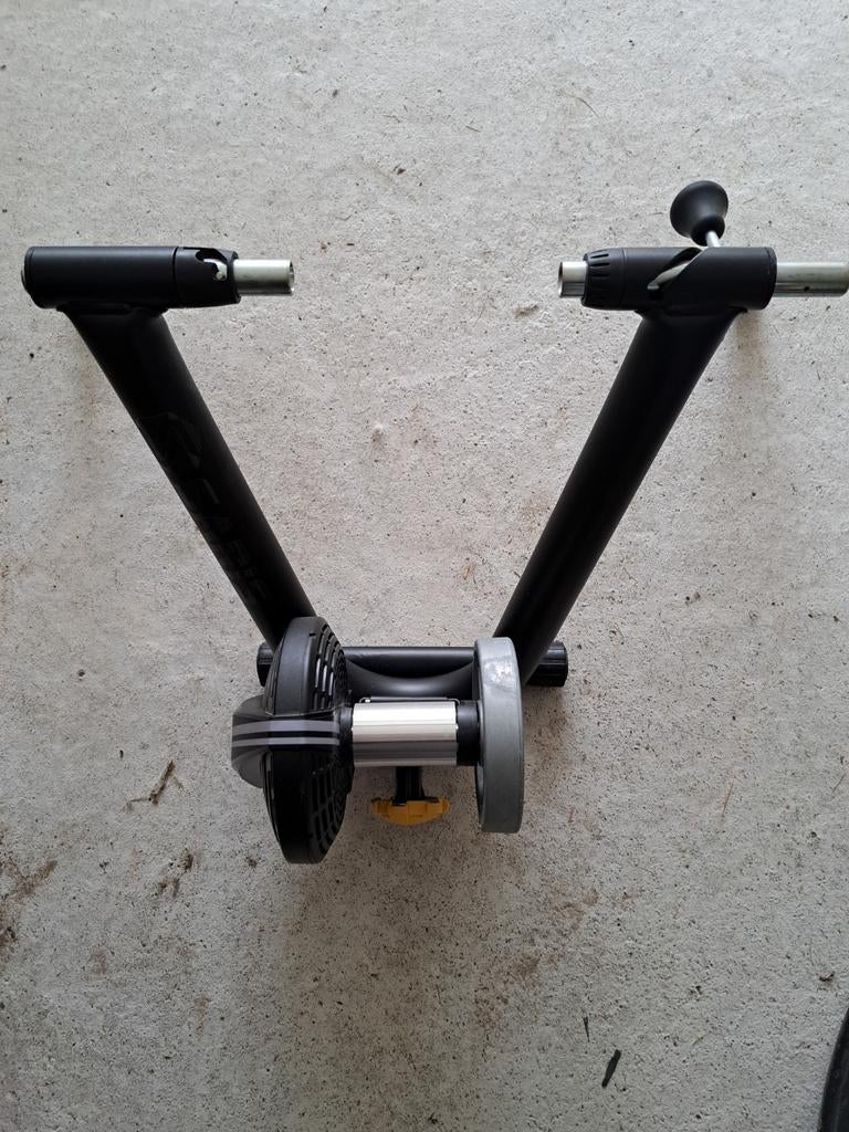 Saris M2 + thru axl met adapters, fiets rollen, Enlèvement ou Envoi