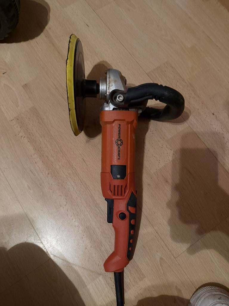 Polisseuse, Enlèvement