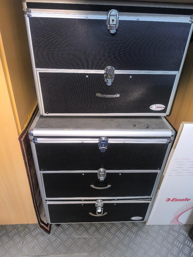 CD/DVD case alu Xcase, Muziek en Instrumenten, Behuizingen en Koffers, Ophalen, Gebruikt