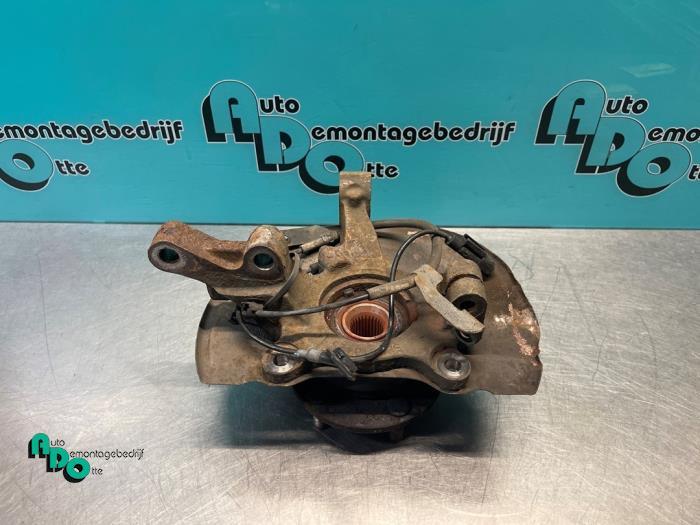 Fusee rechts-voor van een Dodge Caliber, Gebruikt, -, -, Ophalen of Verzenden