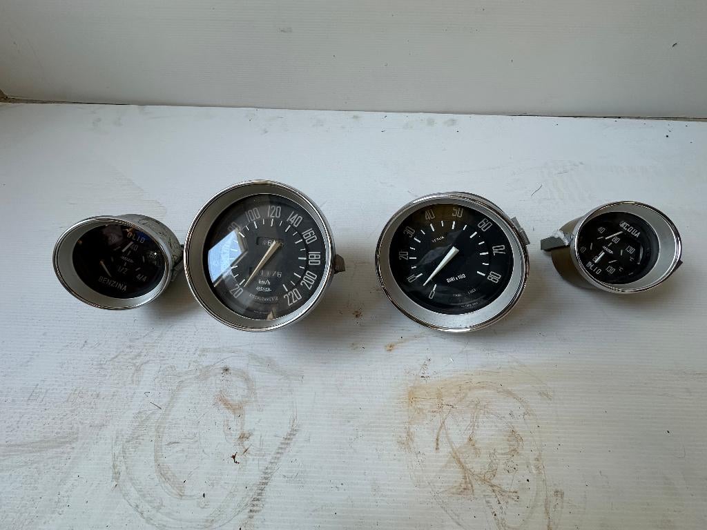 ENSEMBLE COMPTEURS POUR ALFA ROMEO COUPE GT BERTONE 105, Autos : Pièces & Accessoires, Enlèvement, Utilisé, Alfa Romeo