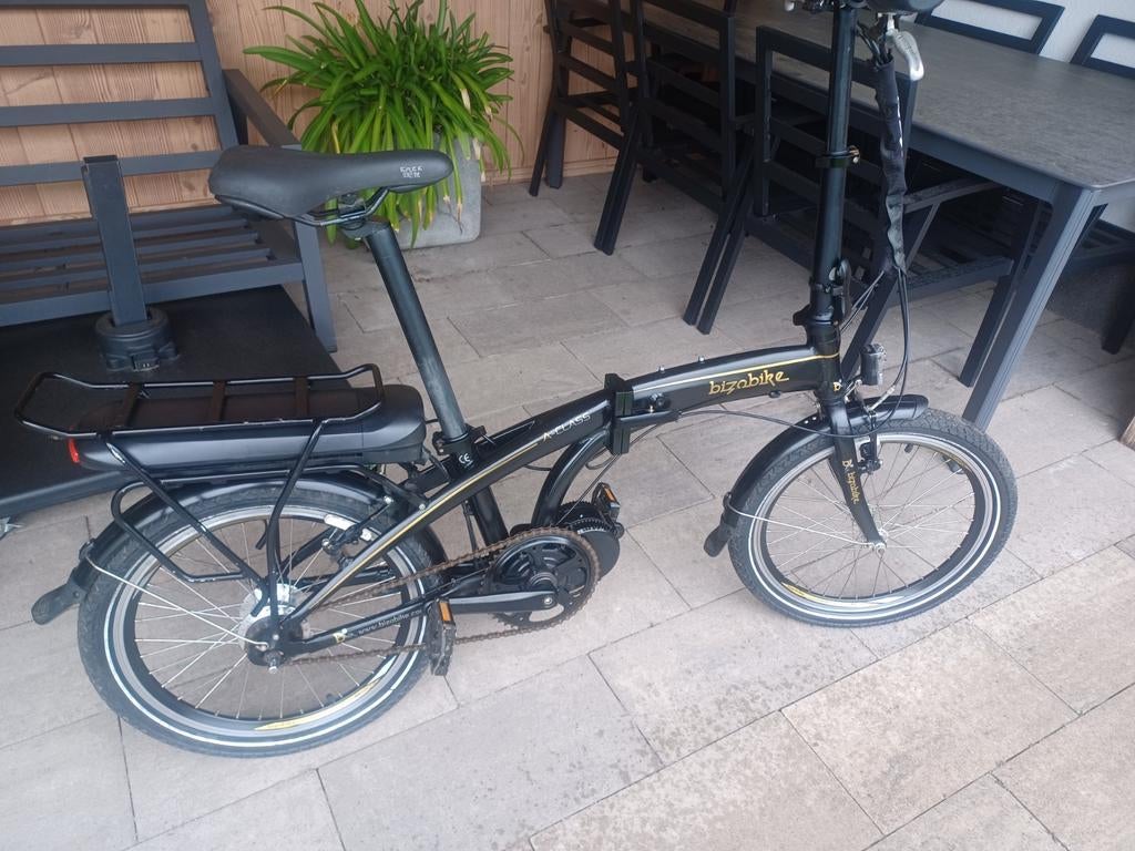 Vouwfiets met middenmotor, Ophalen