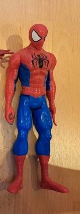 Figurine spiderman, Enlèvement