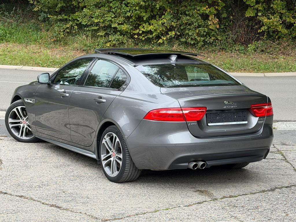 Jaguar XE 2.0 Diesel 2018 sport FULL OPTION garantie 1 an, Auto's, Jaguar, Automaat, Bedrijf, 5 deurs, XE
