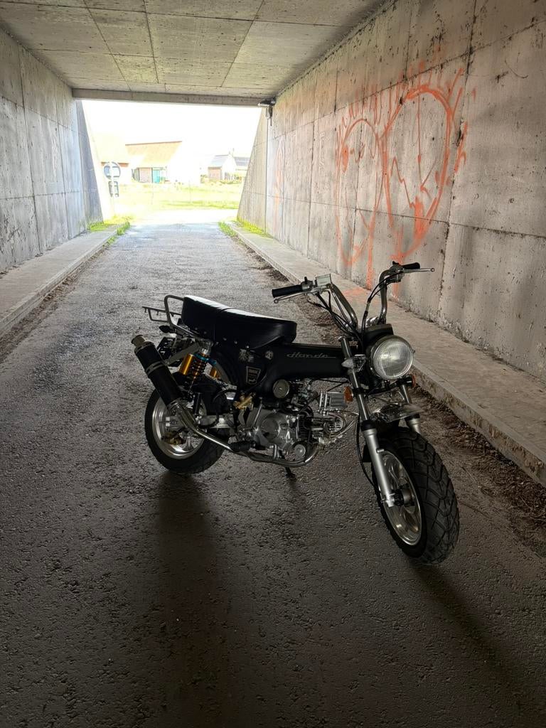 Dax b klasse 600 km, Enlèvement, Comme neuf