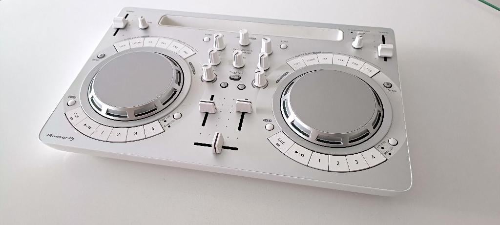 Pioneer DJ - DDJ-WeGO4-W draagbare dj console (nieuwstaat), Enlèvement, Comme neuf, Pioneer