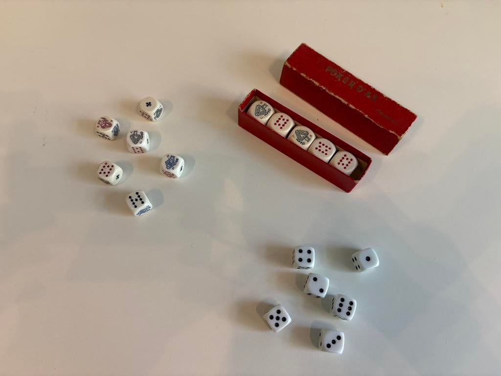 Lot de Jeux de Dés Vintage : Poker d'As + Dés Classiques, Hobby & Loisirs créatifs, Jeux de société | Autre, Utilisé, Enlèvement