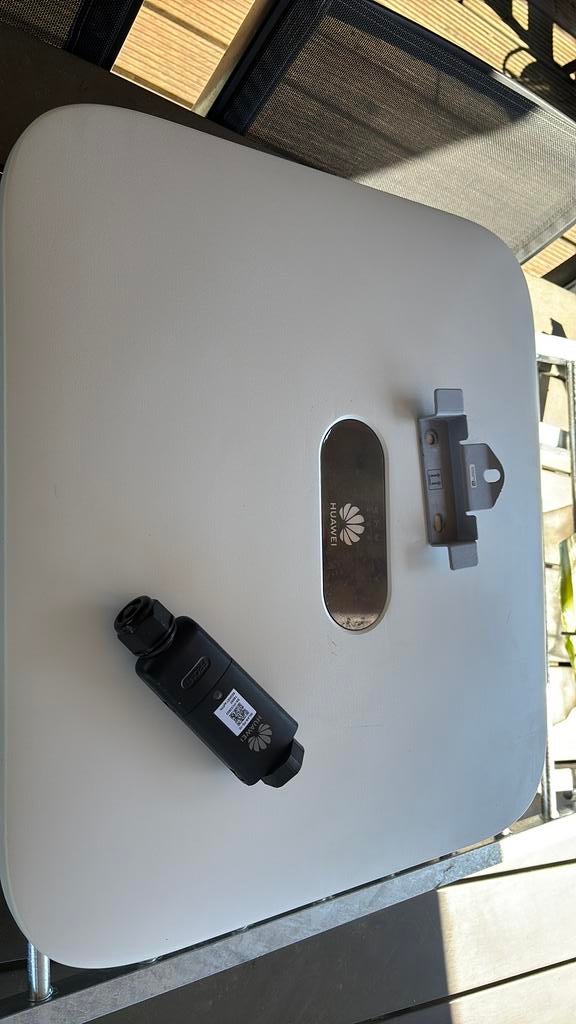 Huawei Sun2000-6ktl-M1, Bricolage & Construction, Panneaux solaires & Accessoires, Enlèvement, Comme neuf, Système complet