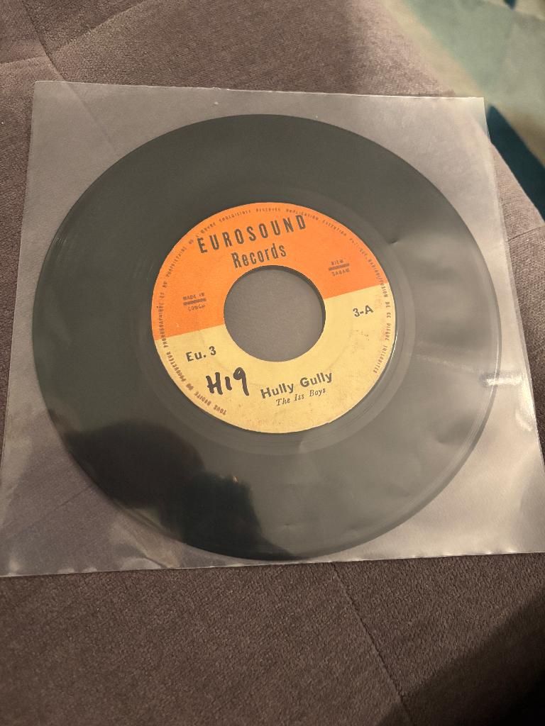 Single - The iss Boys - Hully Gully, Single, Utilisé, 7 pouces, R&B et Soul
