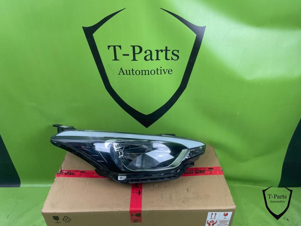 Phare droit Hyundai i20 92102c8000, Heolleung-ro 12
06797  Seoul, Info@hyundai.com, Utilisé, Hyundai