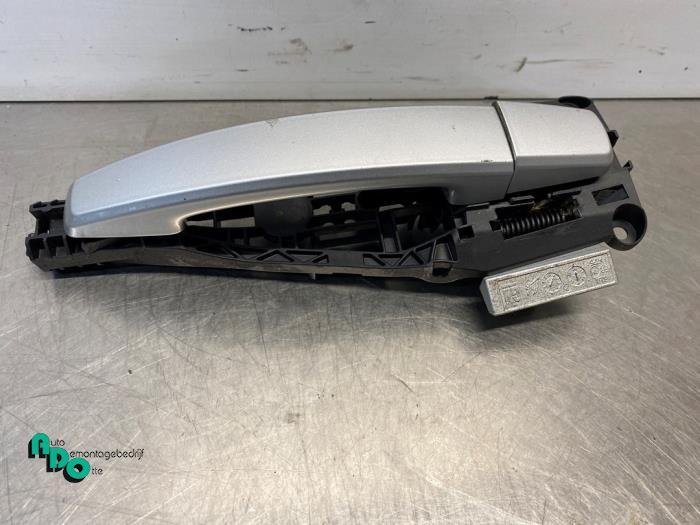 Poignée portière 4portes avant droite d'un Opel Meriva (Me, -, Opel, 3 mois de garantie, Utilisé