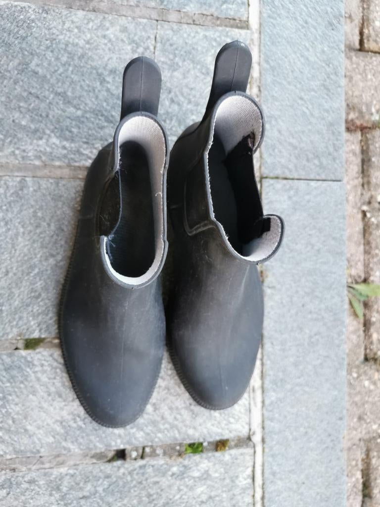 Lage paardrijlaarsjes rubber Mt 39, Dieren en Toebehoren, Paardrijkleding, Ophalen of Verzenden, Zo goed als nieuw, Schoeisel
