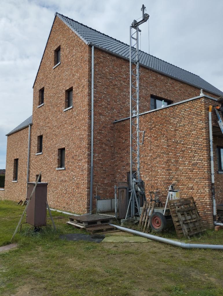 Bouwlift, Ophalen, Gebruikt