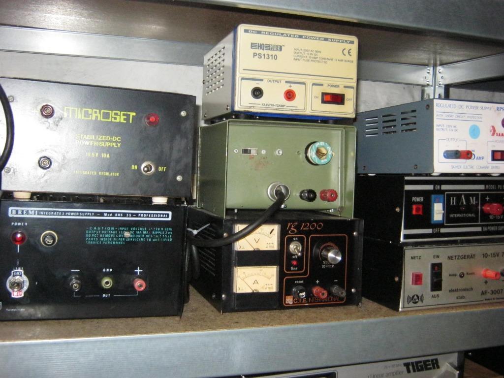 alimentation stabilisée de 3A-12A, Télécoms, Émetteurs & Récepteurs, Enlèvement, Comme neuf, Émetteur et Récepteur