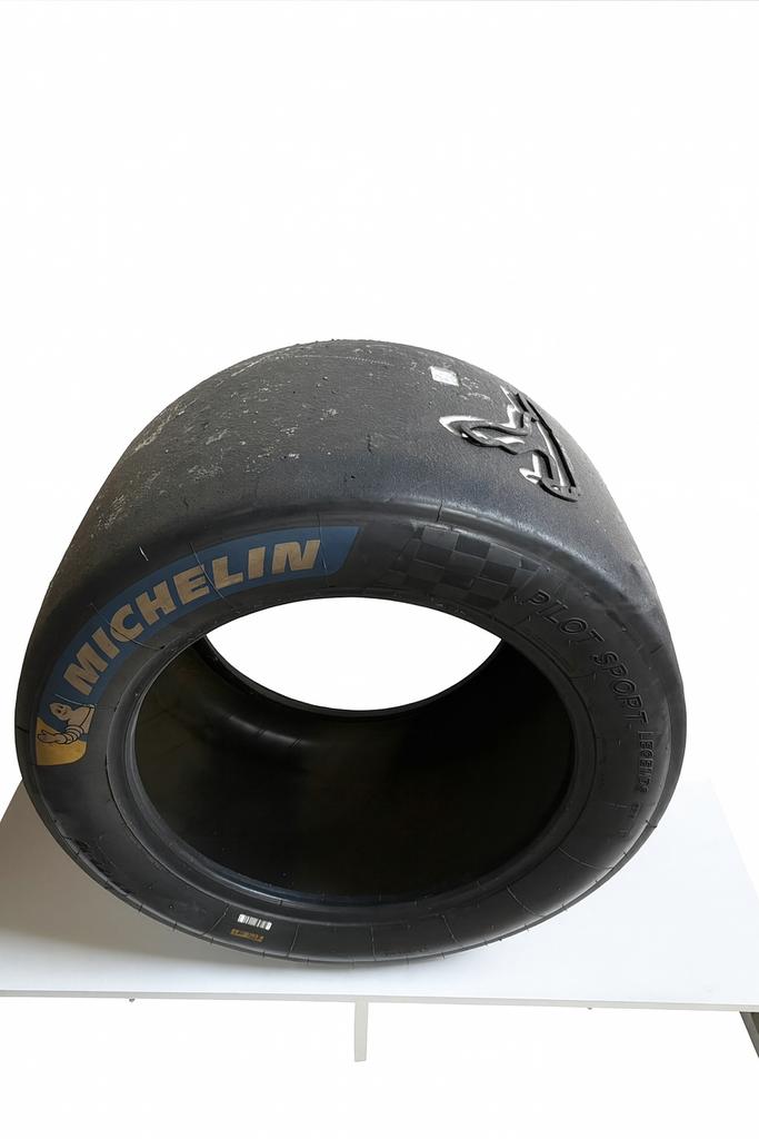 Race band Michelin Spa-Francorchamps LMP1/2, Auto-onderdelen, Ophalen of Verzenden, Band(en)