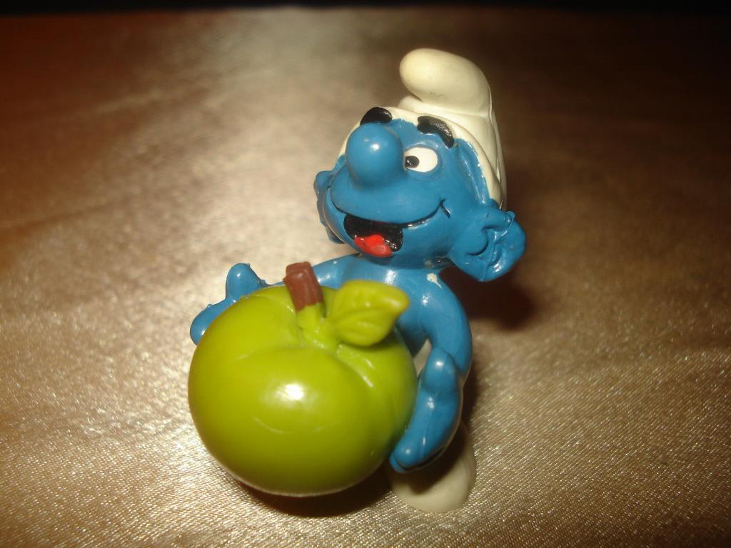 SCHTROUMPFS 20160 Schtroumpf Pomme Vert Olive Années 80's, Enlèvement ou Envoi, Neuf, Différents Schtroumpfs, Poupée, Figurine ou Peluche