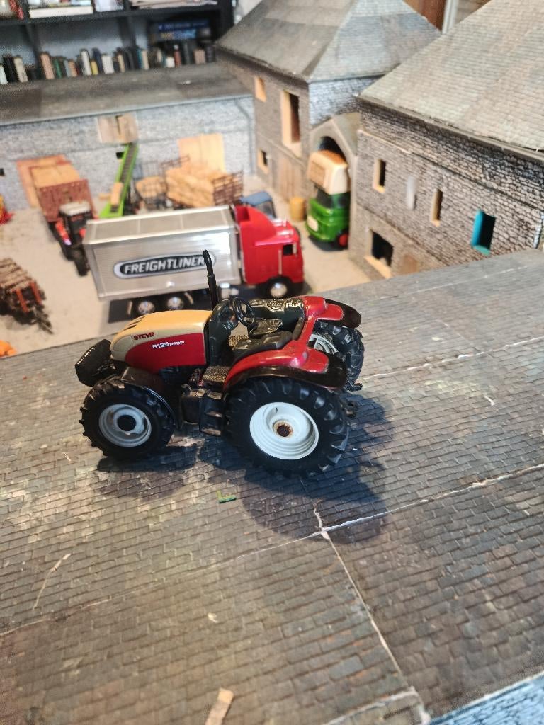 Tracteur Steyr 6135 Profi Ertl, Hobby & Loisirs créatifs, Voitures miniatures | 1:32, Utilisé, Tracteur et Agriculture, ERTL, Enlèvement ou Envoi