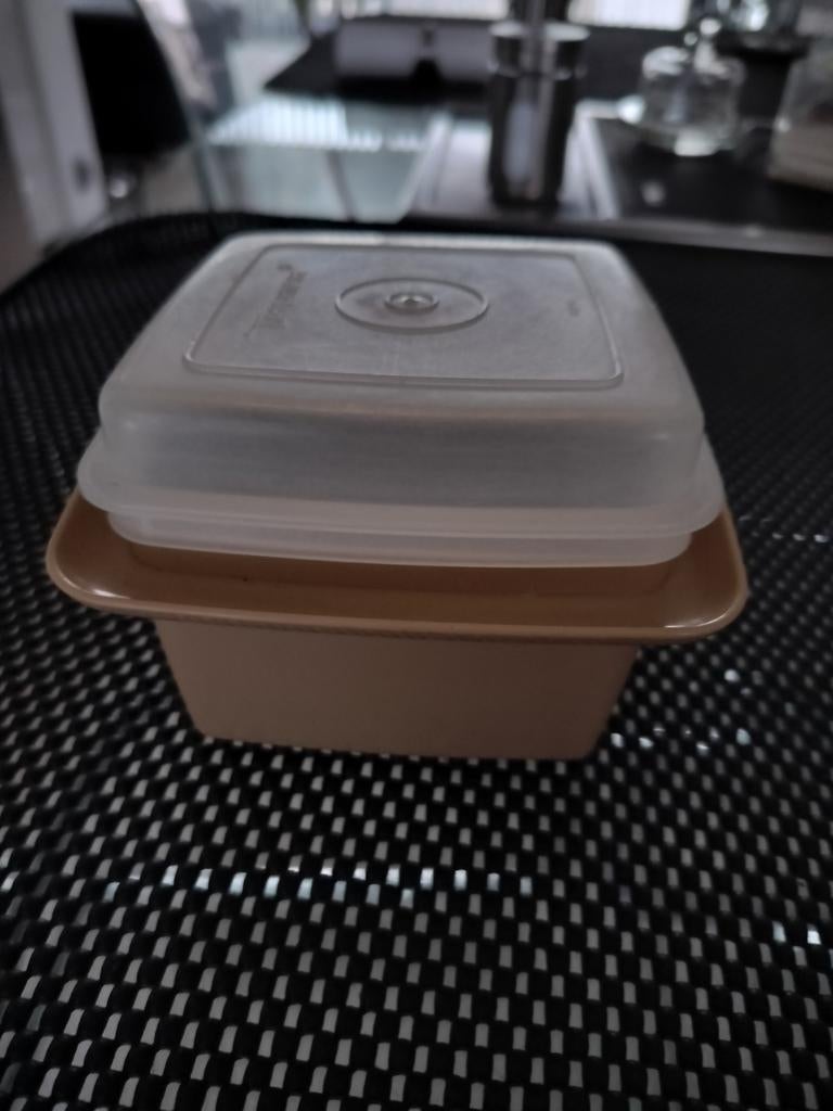 Tupperware, bouteille à beurre, vintage, Enlèvement, Comme neuf
