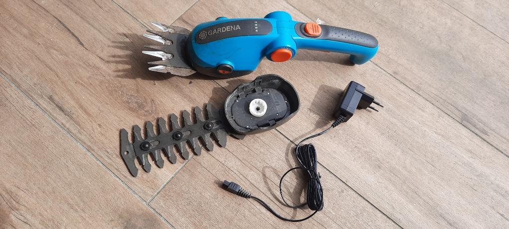 Gardena gras- en buxusschaar met accu en oplader, Ophalen, Gebruikt, Minder dan 20 mm, Gardena