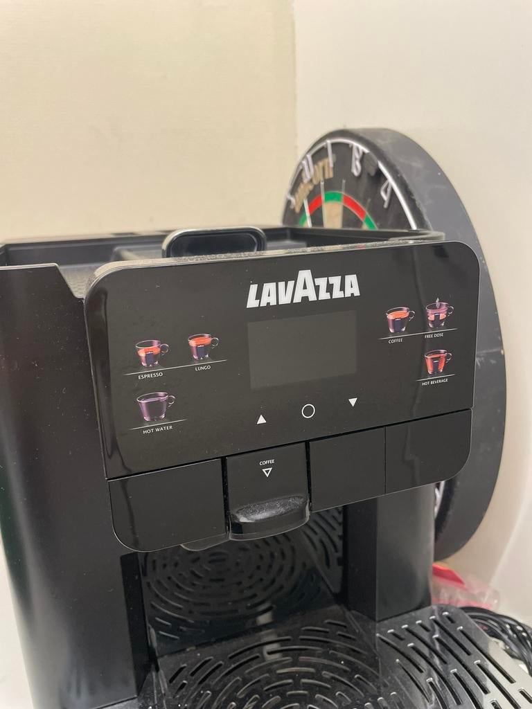 Lavazza LB2310 koffiemachine – 20 bar – 2022, Ophalen, Koffiemachine, Zo goed als nieuw, 2 tot 4 kopjes