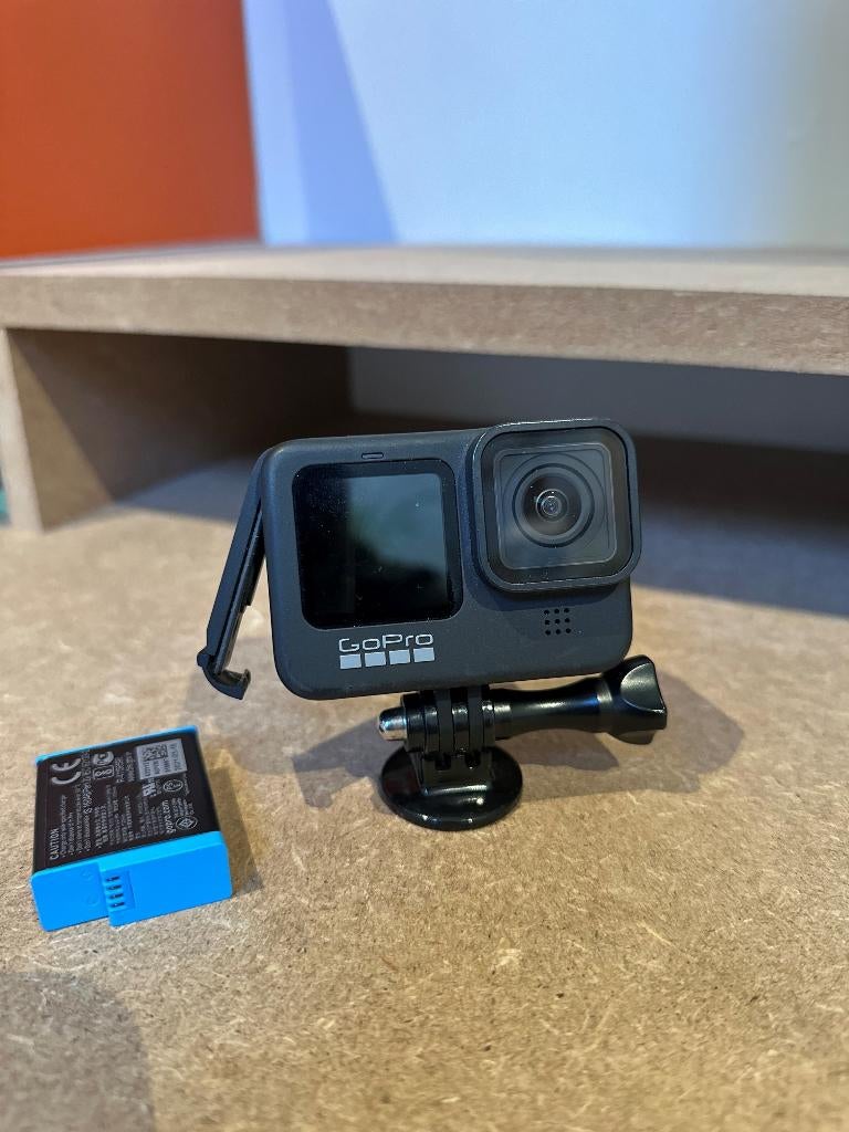 GoPro HERO9 Black - Excellent état, TV, Hi-fi & Vidéo, Photo | Appareils photo étanche, Comme neuf, Ensemble complet, Moins de 10 mètres