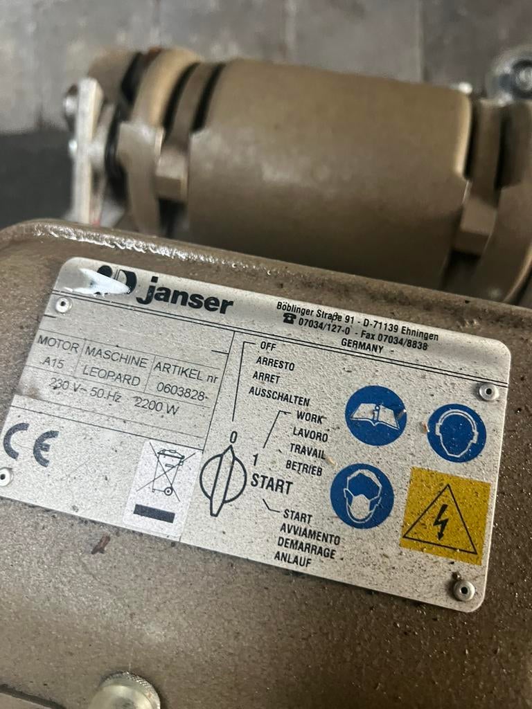 Bandschuurmachine parket, Ophalen of Verzenden, Zo goed als nieuw, 1200 watt of meer, Bandschuurmachine