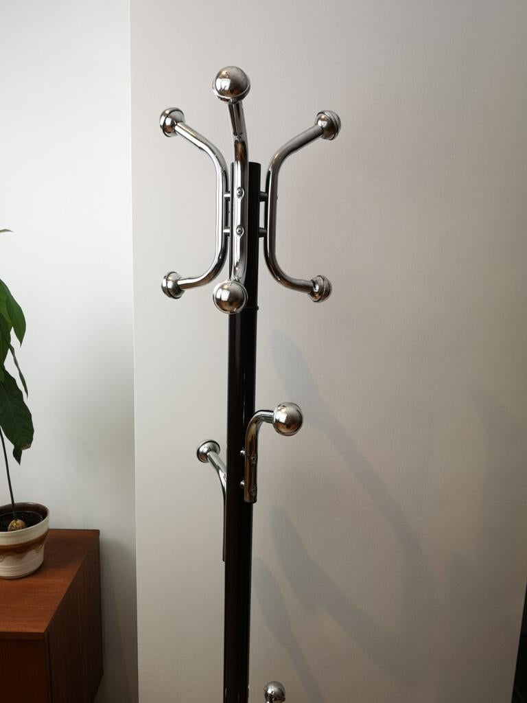 Porte-manteau sur pied Space Age, Enlèvement, Portemanteau sur pied