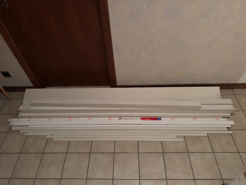 Kabelgoten PVC Wit en grijs - verschillende afmetingen, Ophalen, Zo goed als nieuw