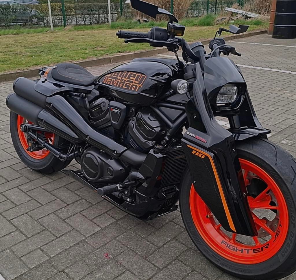 Een prachtige stoere Sportser S RH 1250S