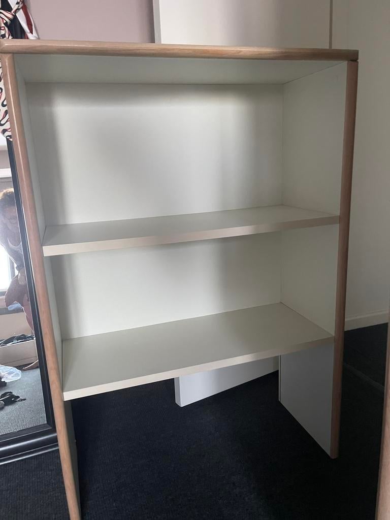 Open kast met 2 legplanken, Ophalen, Met plank(en), Kunststof, Gebruikt