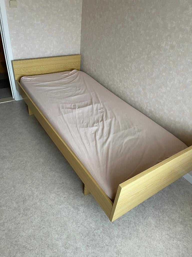 Slaapkamer: 1 persoons bed + 3 deurkast, Huis en Inrichting, Slaapkamer | Complete slaapkamers, Gebruikt, Eenpersoons, Ophalen