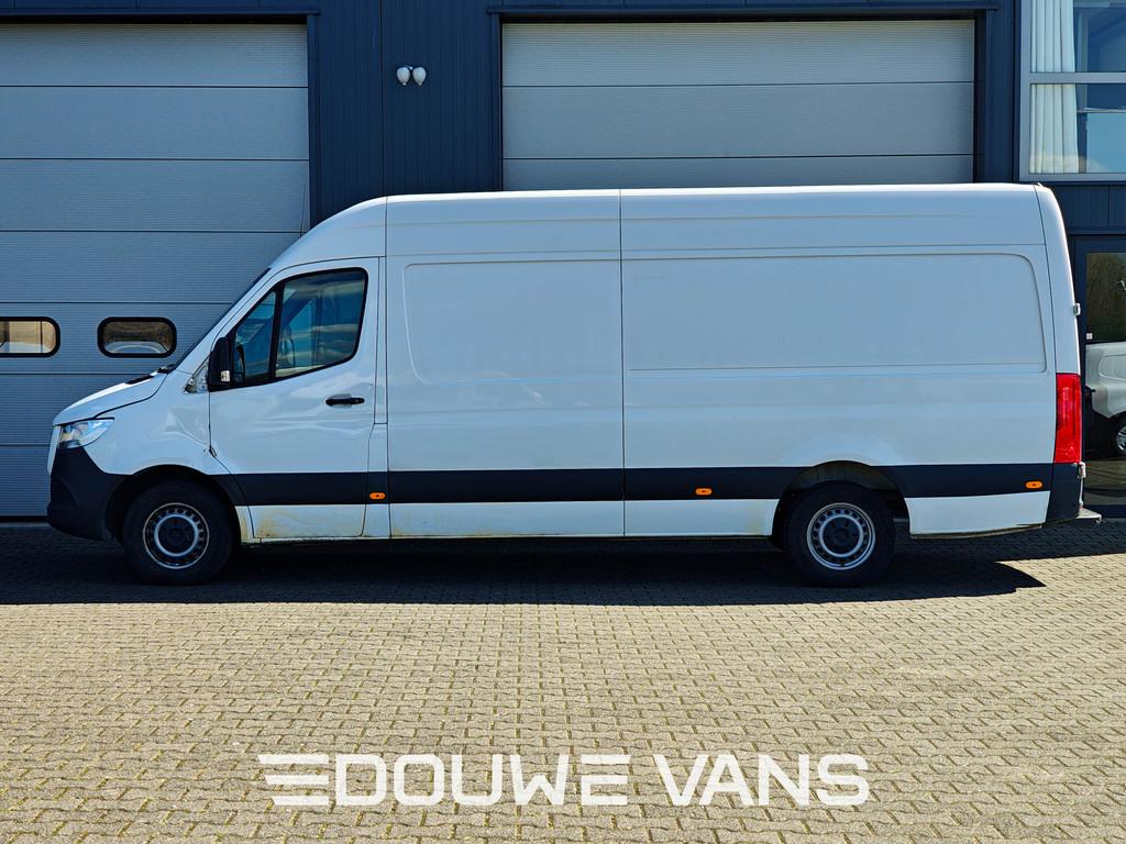 Mercedes-Benz Sprinter L3H2 314 MBUX 360 Camera Navigatie Ca, Auto's, Automaat, Gebruikt, 4 cilinders, Wit