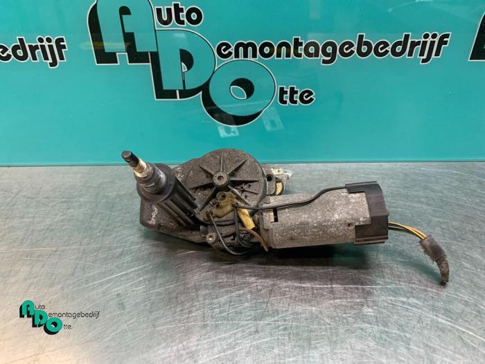 Moteur essuie-glace arrière d'un Volkswagen Corrado, Volkswagen, -, 3 mois de garantie, Utilisé
