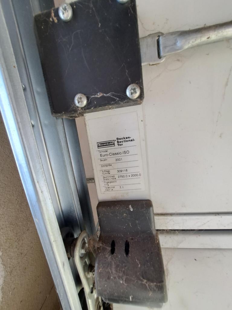 Sectionale poort, Ophalen, Kunststof, Gebruikt, 120 cm of meer