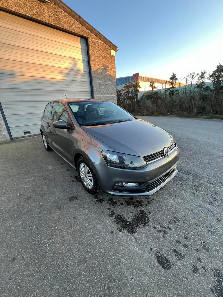 Volkswagen Polo • Benzine • 32000 km •, Voorwielaandrijving, Stof, Euro 6, USB