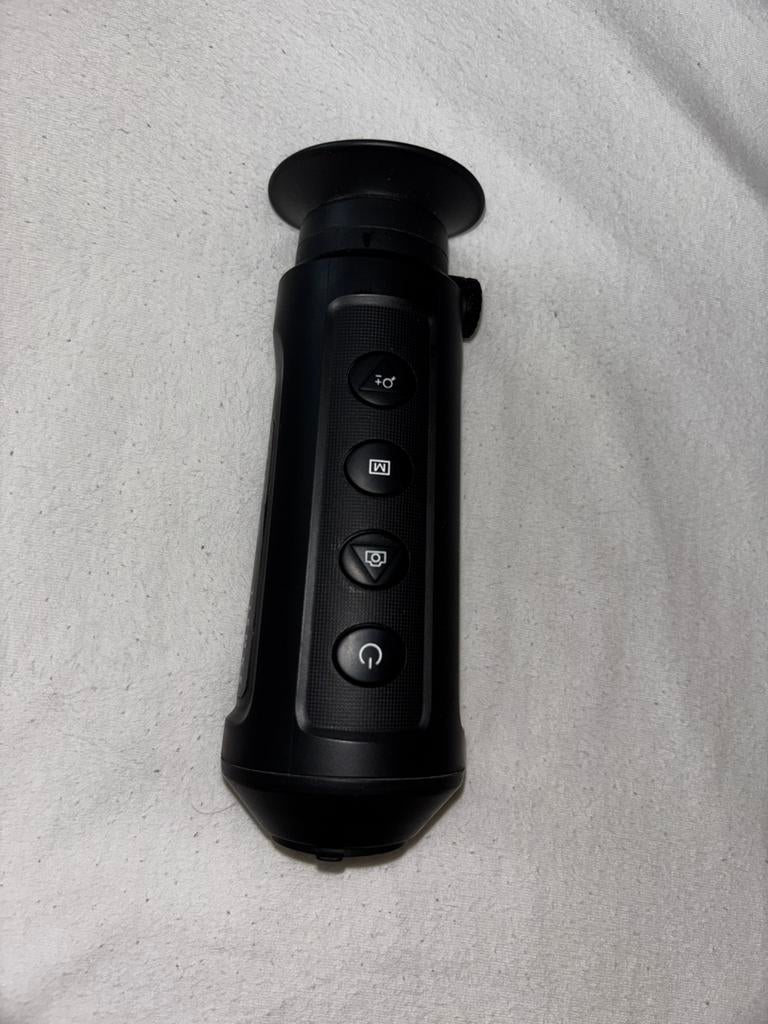 Hikmicro LH15 / Liemke Challanger 15, Caravanes & Camping, Lampes de poche, Comme neuf, Enlèvement ou Envoi