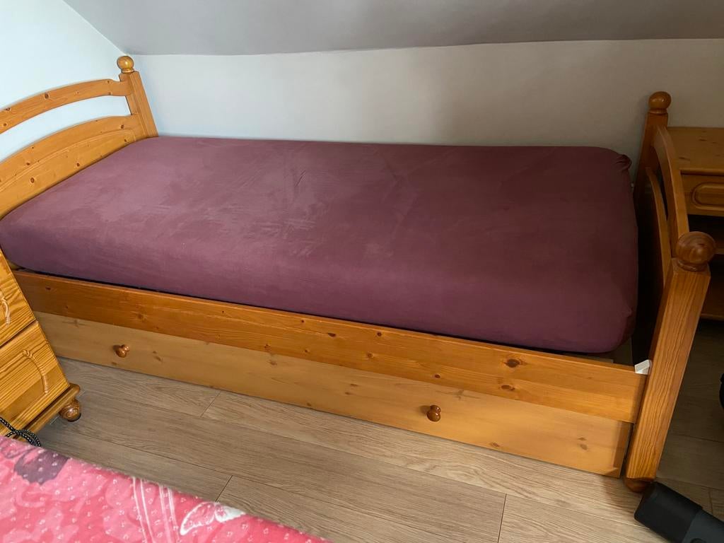 Chambre d'enfant en bois, 105 cm ou plus, Enlèvement, Utilisé, 50 à 70 cm
