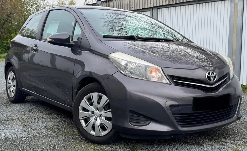 Toyota Yaris 1.4 D-4D // Toit panoramique, Auto's, Voorwielaandrijving, Stof, Zwart, 4 cilinders