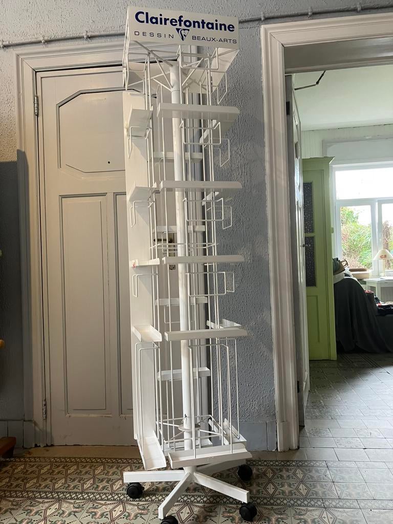 Présentoir Clairefontaine, Enlèvement