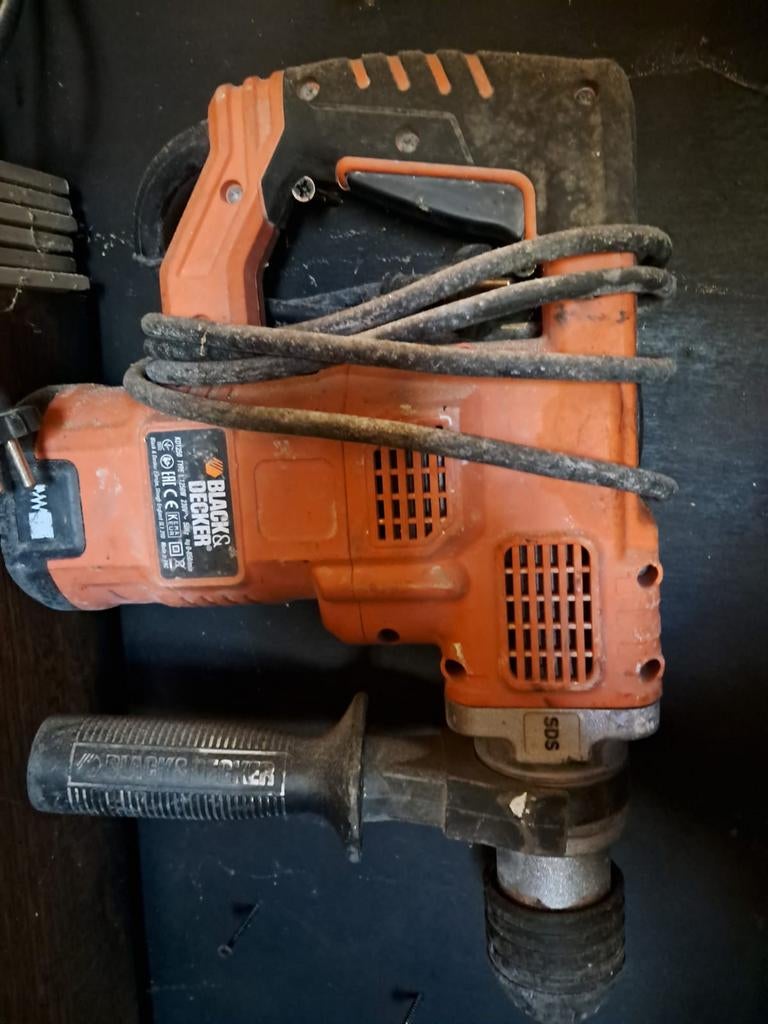 Perforateur burineur BLACK+DECKER 1250W SDS – puissantPerfor, Enlèvement