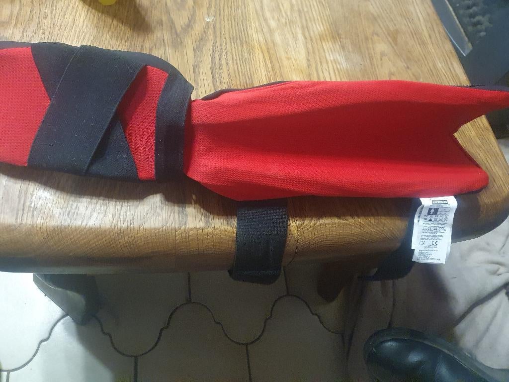 Gand de boxe protege tibia etat impeccable, Sports & Fitness, Enlèvement, Comme neuf, Gants de boxe