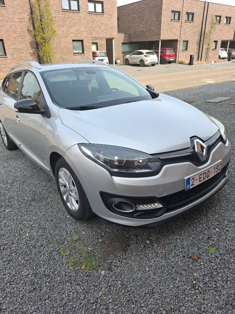 Renault megane grandtour 1.2tce limited 2015  169000km, Auto's, Euro 5, Stof, USB, Zwart
