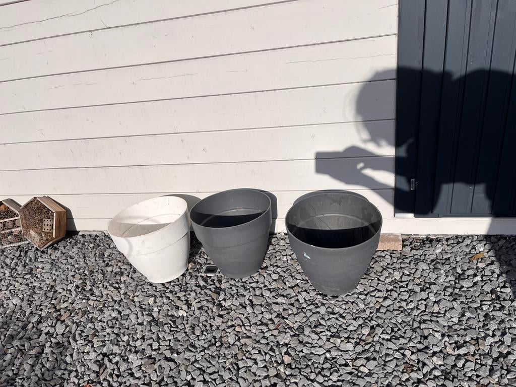 Middelgrote bloempotten, Ophalen, Zo goed als nieuw