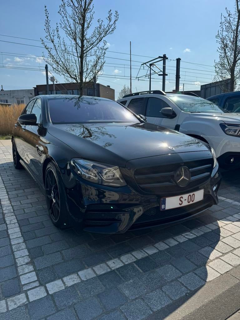 Mercedes-Benz E300d 9G-TRONIC AMG Line, Auto's, Automaat, Achterwielaandrijving, 4 cilinders, Leder en Stof