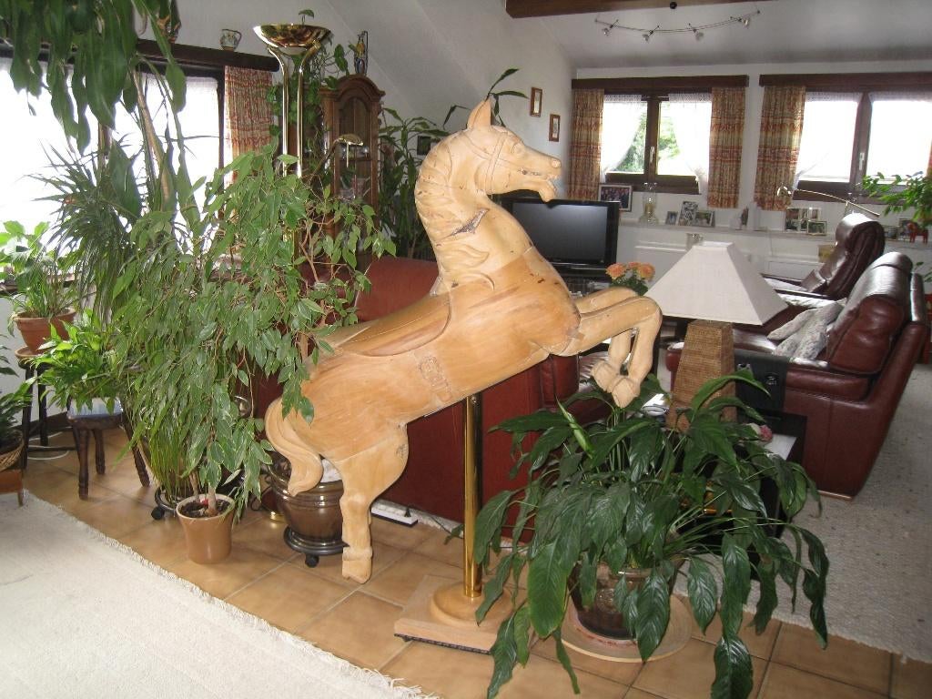a cien cheval de manege en bois ( 100 ans), Antiquités & Art, Antiquités | Jouets, Enlèvement