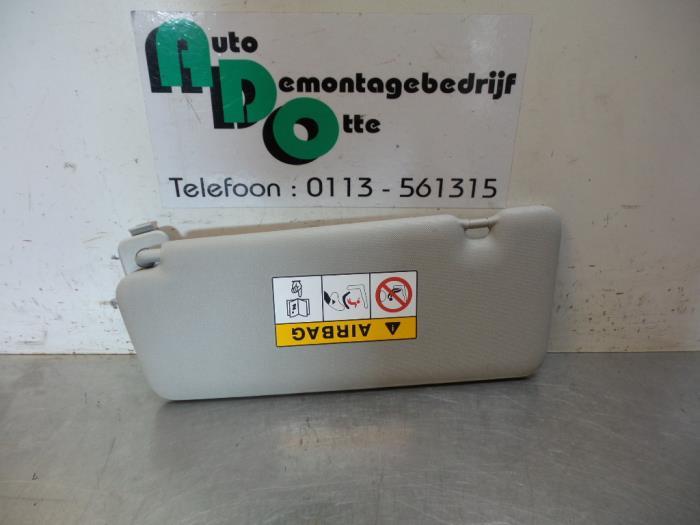 Pare-soleil d'un Renault Clio (Clio 4 12-), Renault, -, 3 mois de garantie, Utilisé