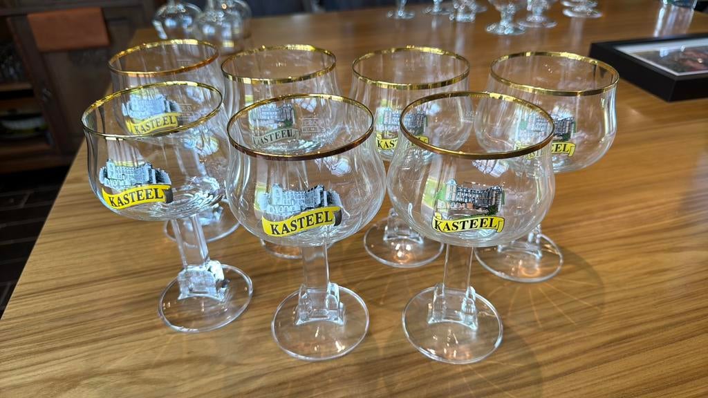 Verre à bière Kasteel avec pied château, Collections, Enlèvement, Utilisé, Verre à bière